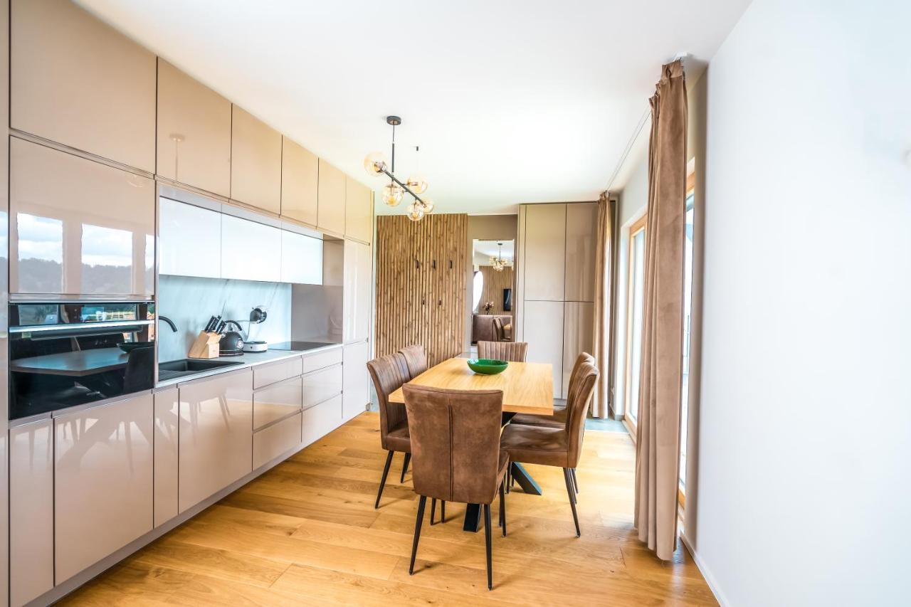 Family Apartment Kubinska Hola Dolny Kubin Eksteriør bilde