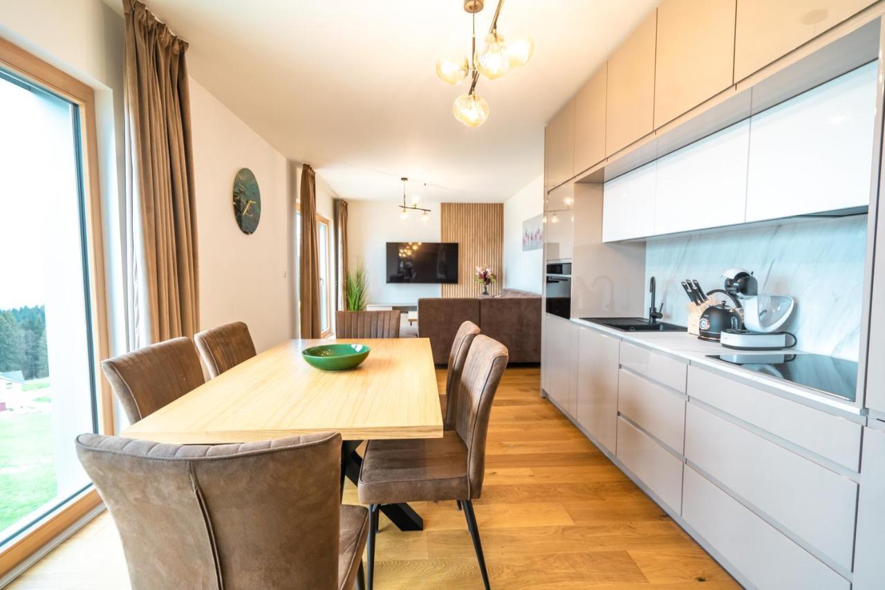 Family Apartment Kubinska Hola Dolny Kubin Eksteriør bilde